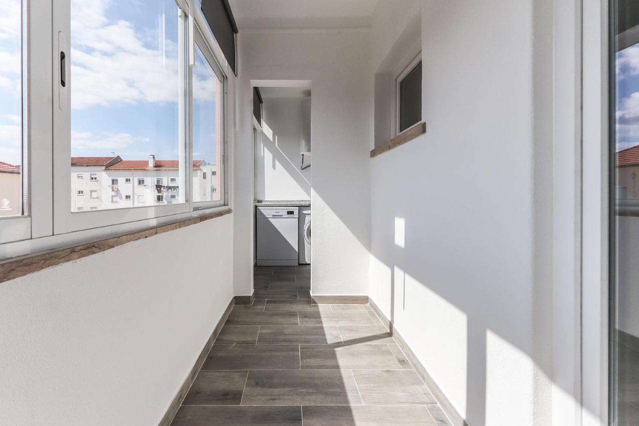 Vita Portucale ! Almada Balcony Eksteriør bilde