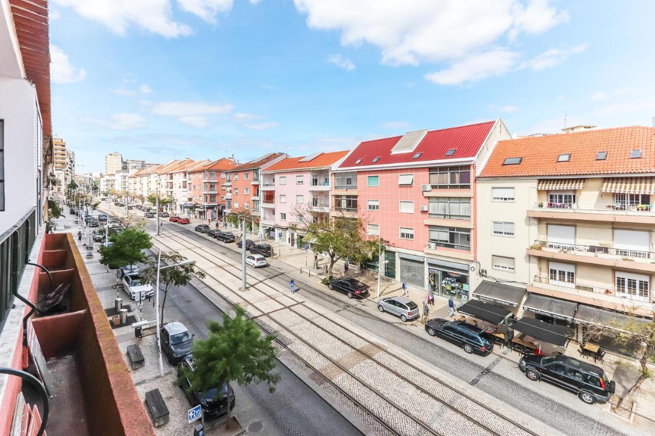 Vita Portucale ! Almada Balcony Eksteriør bilde